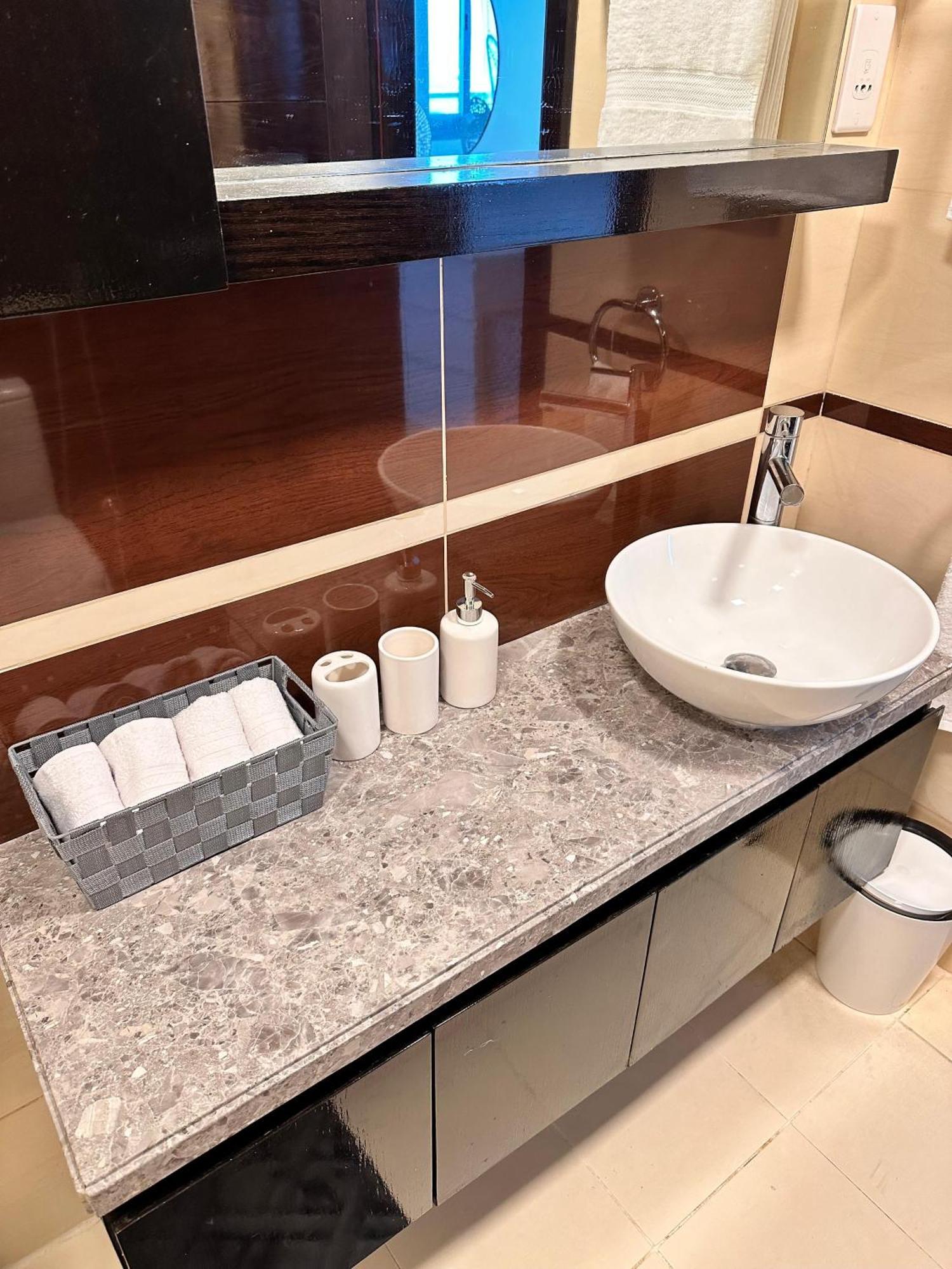 Ferienwohnung Wonderful 1Bd With Full Marina View Dubai Exterior foto